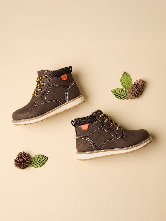 vty Čipke-up boot brown deichmann