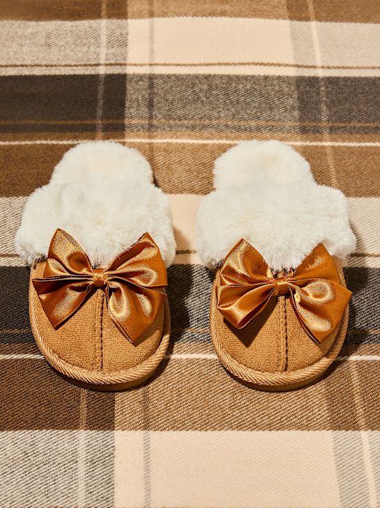 casa mia hiša natikači brown deichmann
