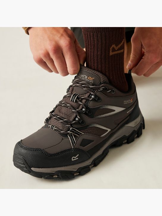 regata hoja čevelj black deichmann
