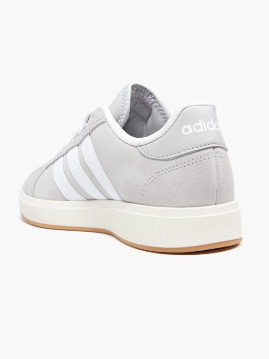 adidas grand sodiŠČe znanja 00s trener siva deichmann