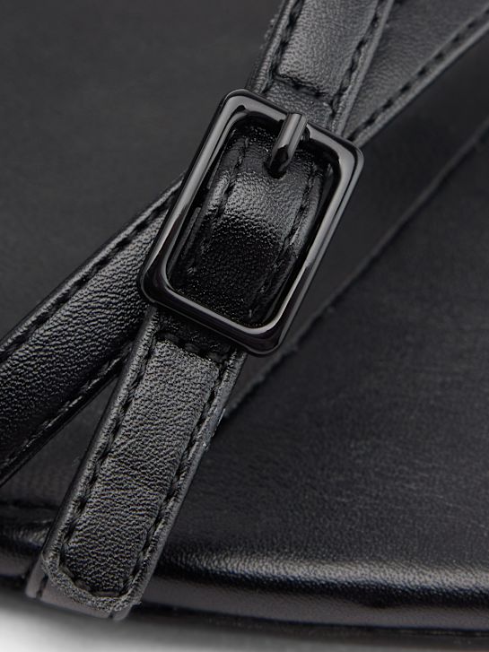 modni brvi nagnila sandali black deichmann
